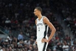 比肩乔丹大梦字母哥！文班斩获DPOY同时赛季场均25+ NBA历史第4人