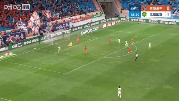 射术还需加强！张玉宁单刀机会射门被扑